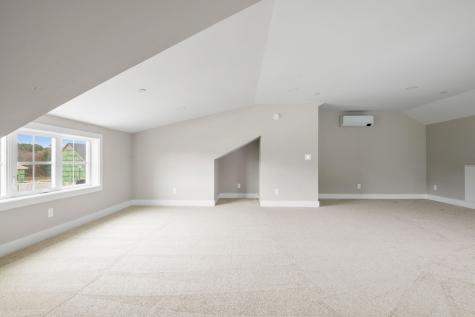 112 Owls Nest Road Portland ME 04102