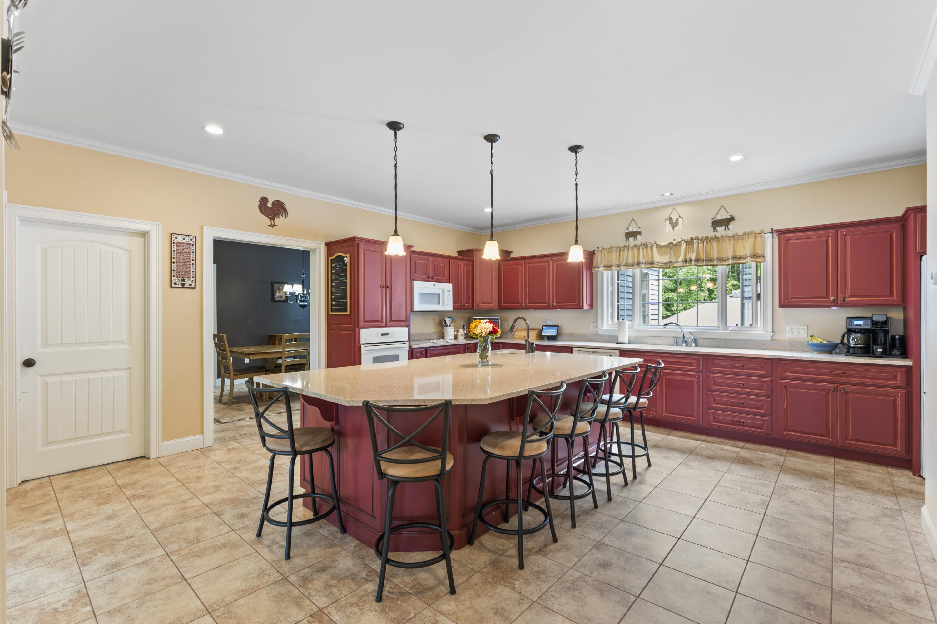 25 Amos Court Lewiston ME 04240