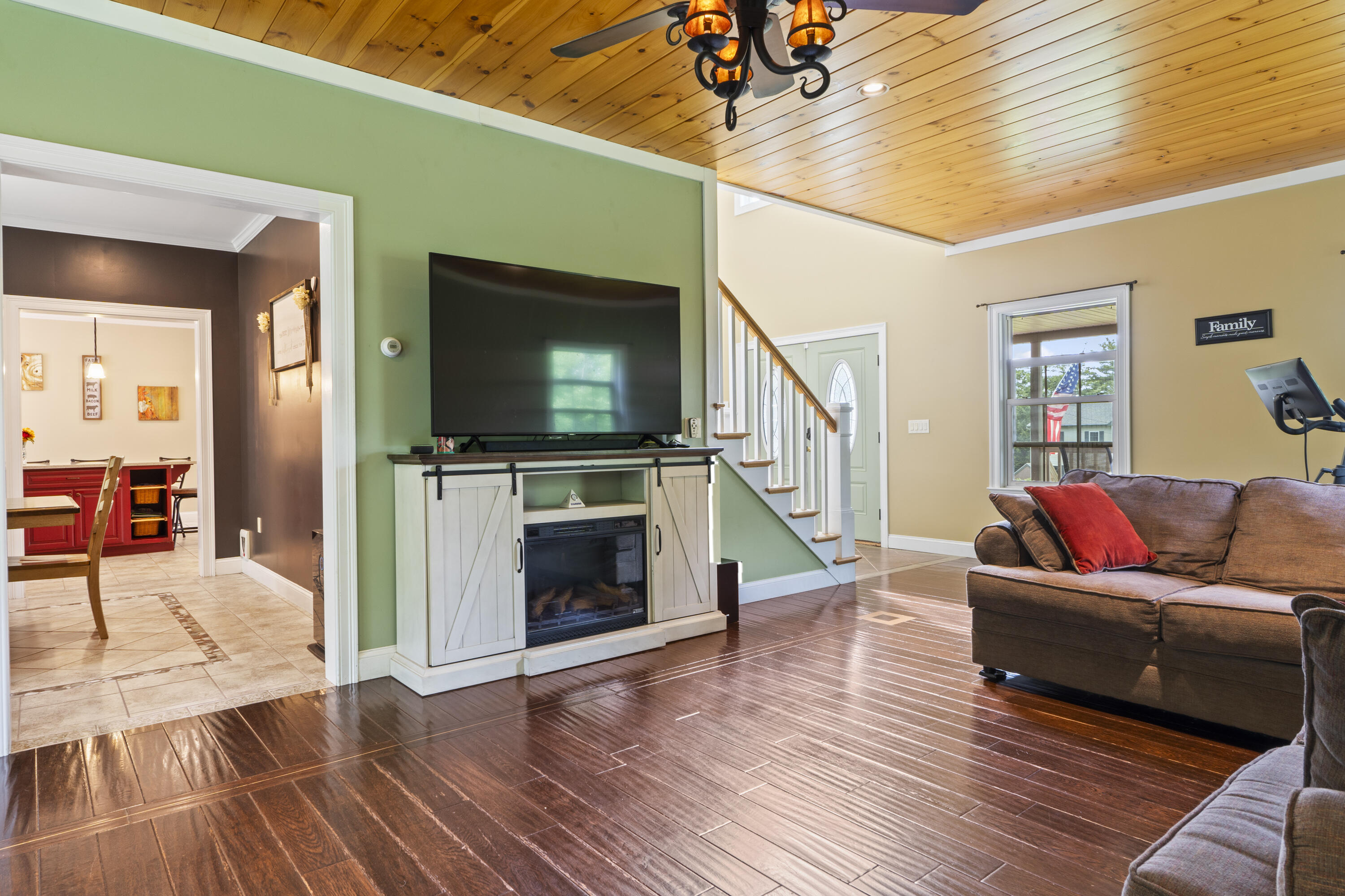 25 Amos Court Lewiston ME 04240