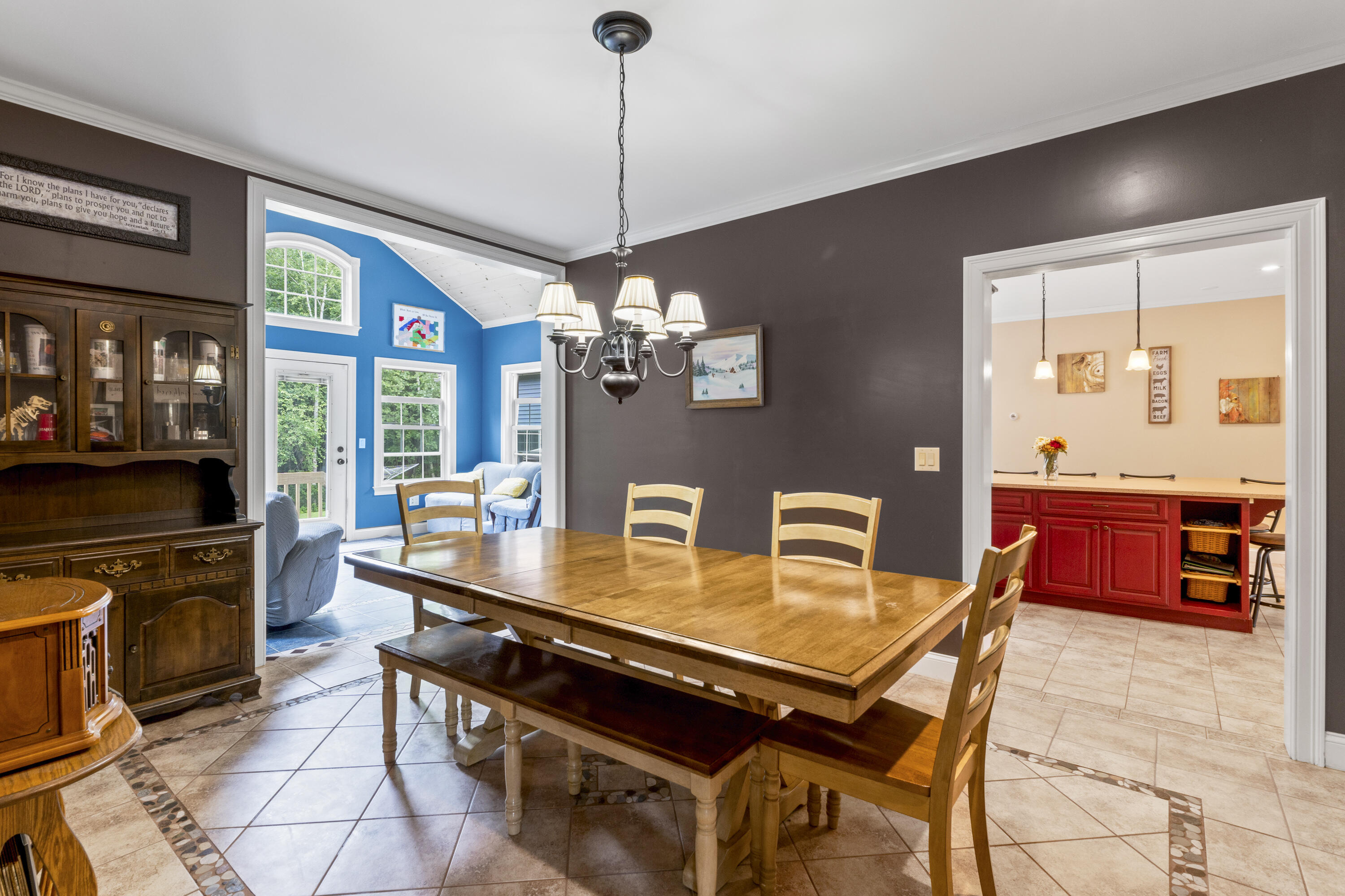 25 Amos Court Lewiston ME 04240