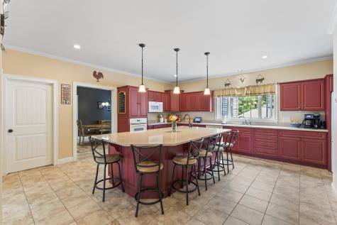 25 Amos Court Lewiston ME 04240