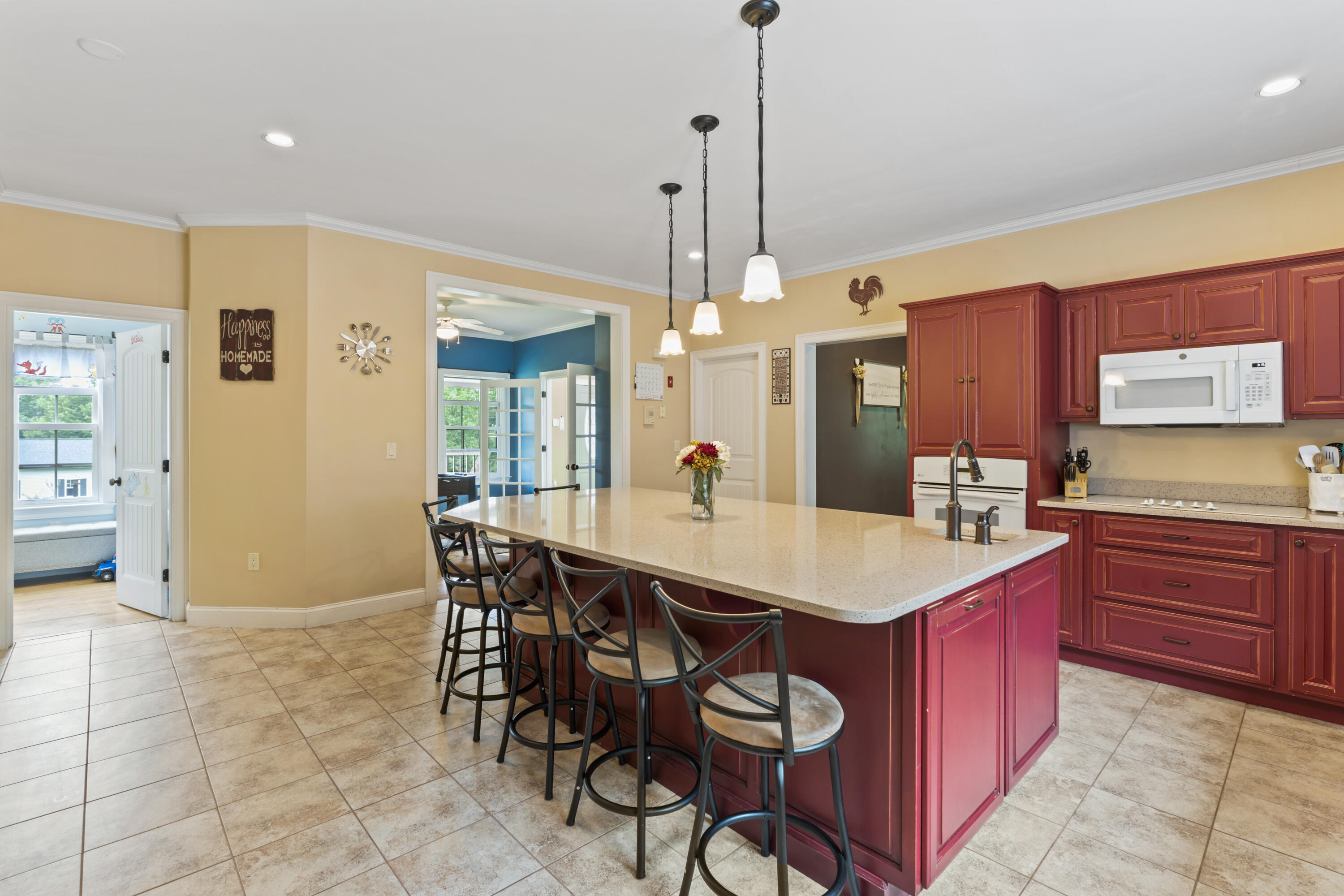 25 Amos Court Lewiston ME 04240