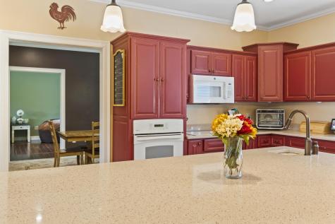 25 Amos Court Lewiston ME 04240