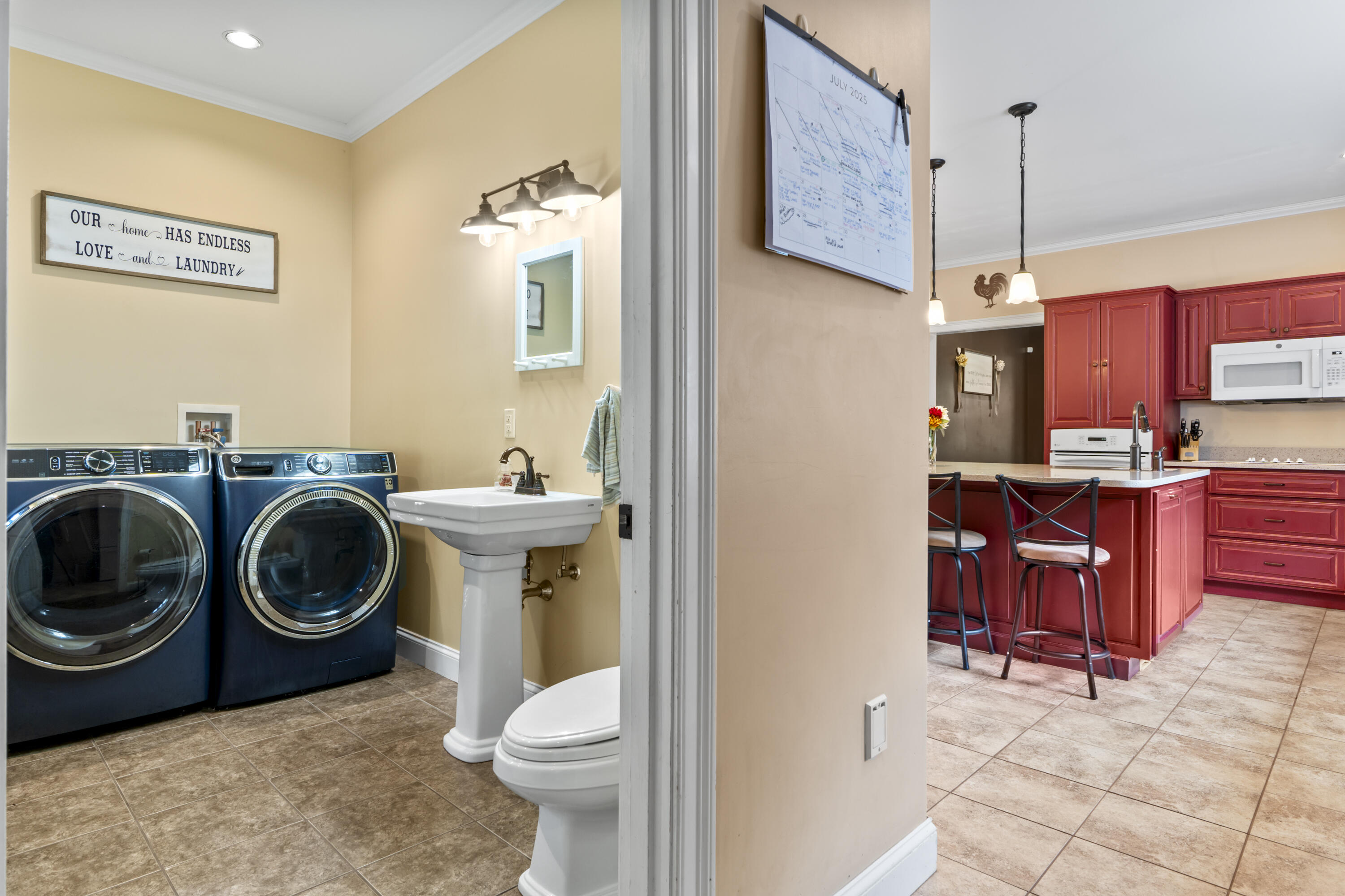 25 Amos Court Lewiston ME 04240