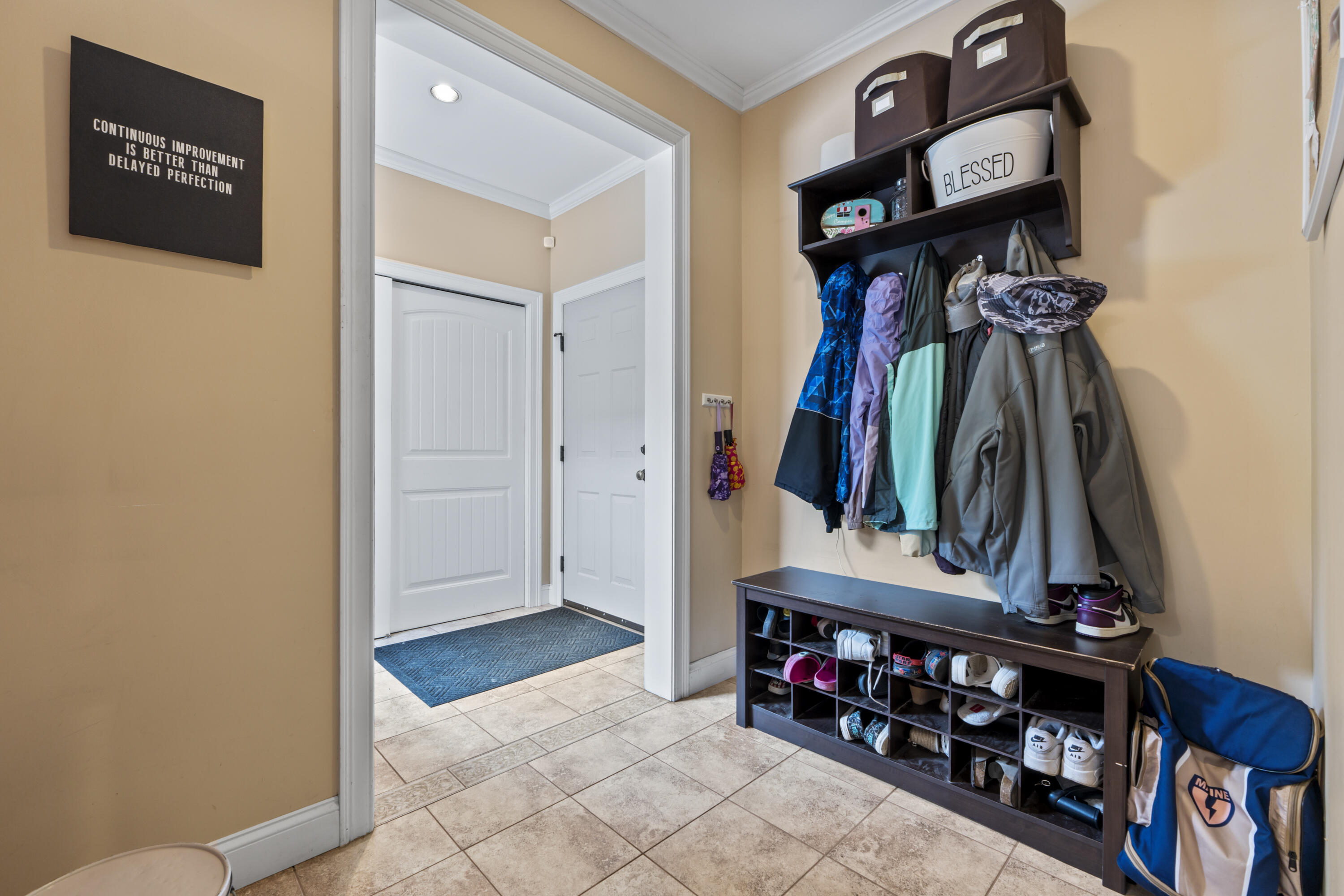 25 Amos Court Lewiston ME 04240