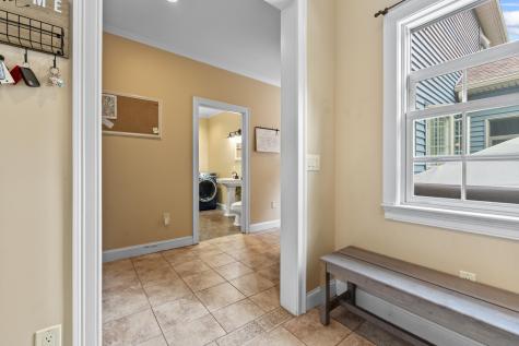 25 Amos Court Lewiston ME 04240