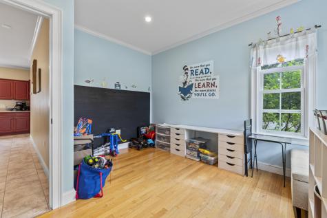 25 Amos Court Lewiston ME 04240