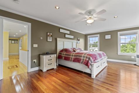 25 Amos Court Lewiston ME 04240