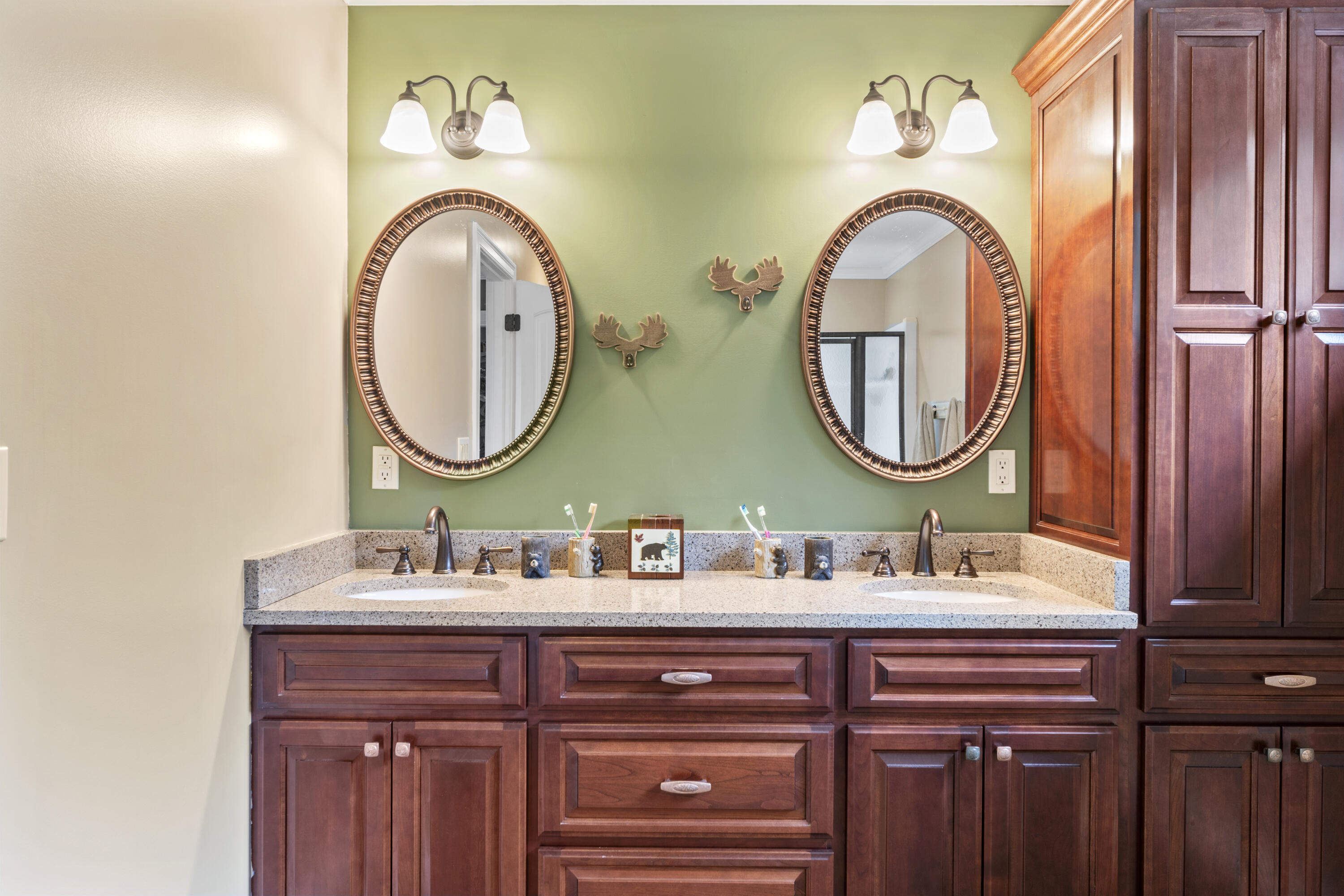 25 Amos Court Lewiston ME 04240