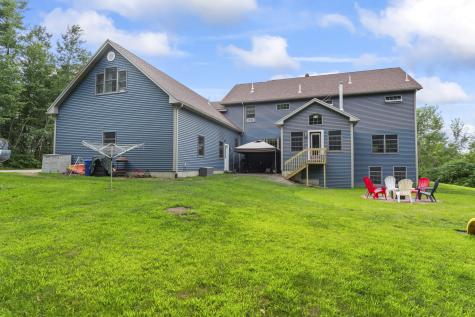 25 Amos Court Lewiston ME 04240