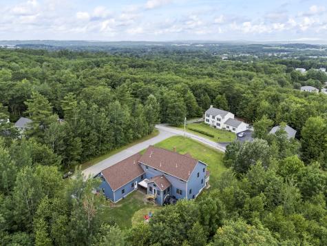 25 Amos Court Lewiston ME 04240