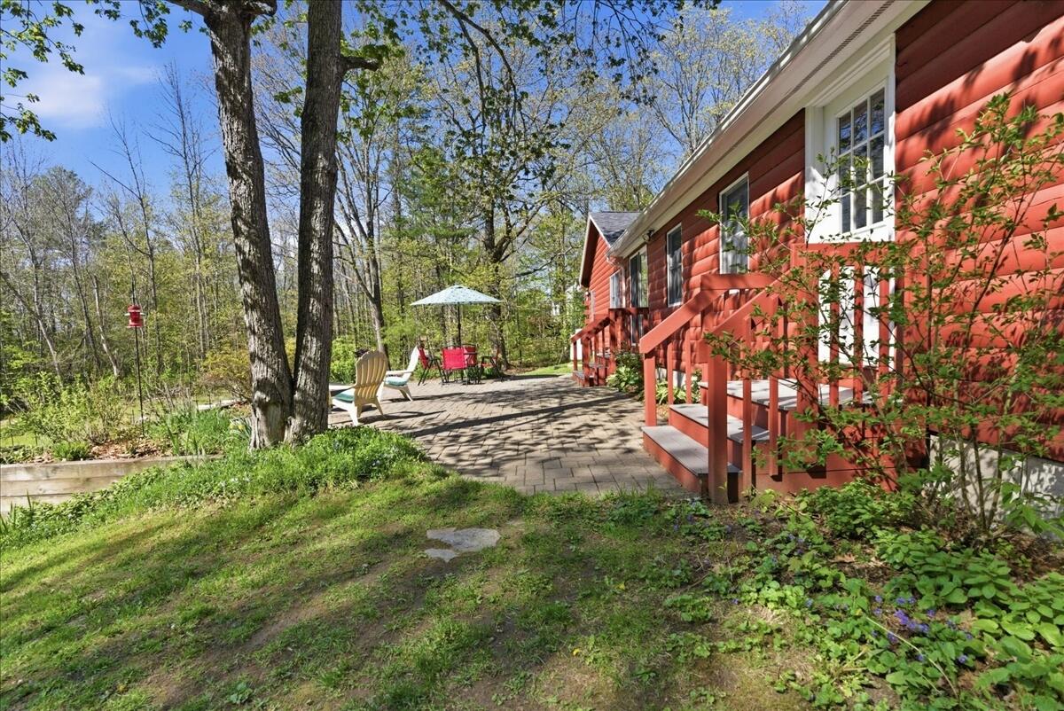 43 Holmes Road Winthrop ME 04364