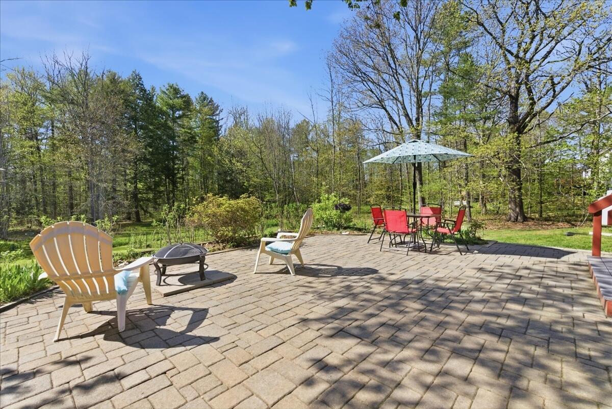 43 Holmes Road Winthrop ME 04364