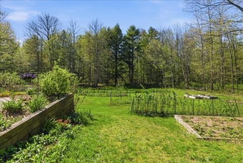 43 Holmes Road Winthrop ME 04364