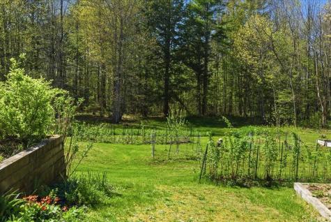 43 Holmes Road Winthrop ME 04364