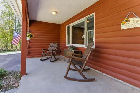 43 Holmes Road Winthrop ME 04364
