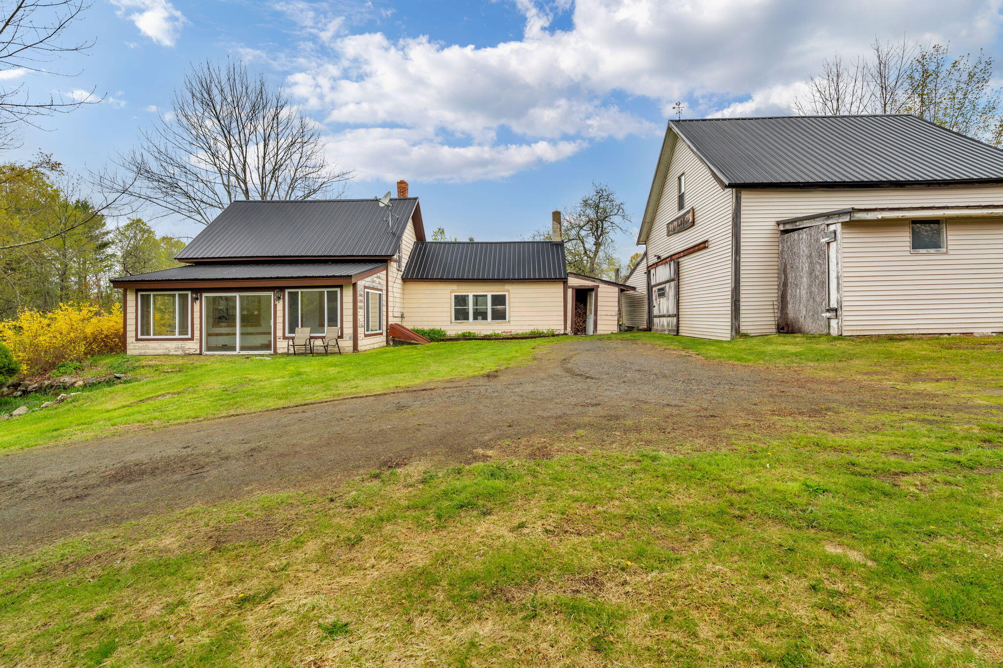 402 Webb Ridge Road Palmyra ME 04965