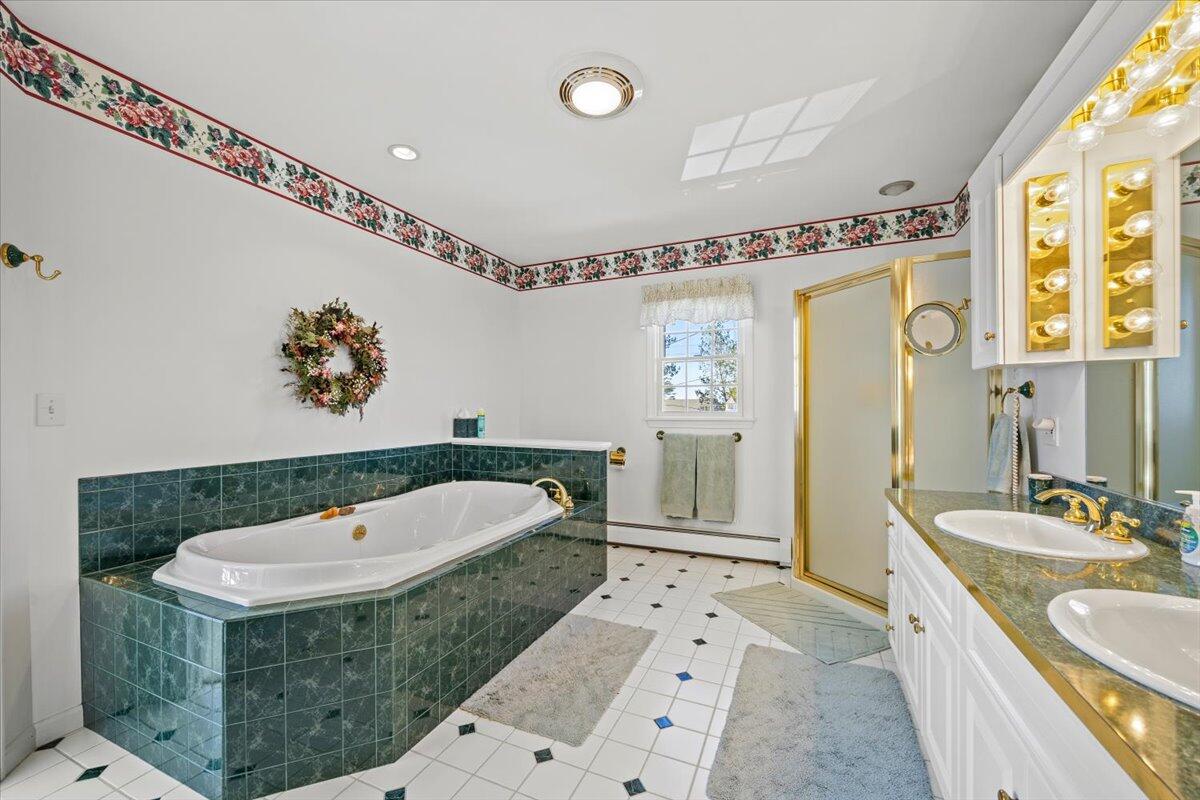 129 Fortunes Rocks Road Biddeford ME 04005