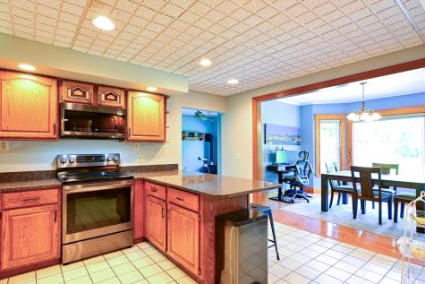 24 Western Avenue Auburn ME 04210