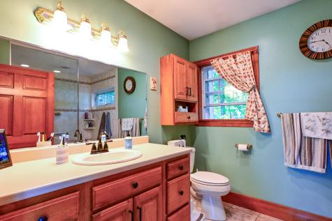 24 Western Avenue Auburn ME 04210