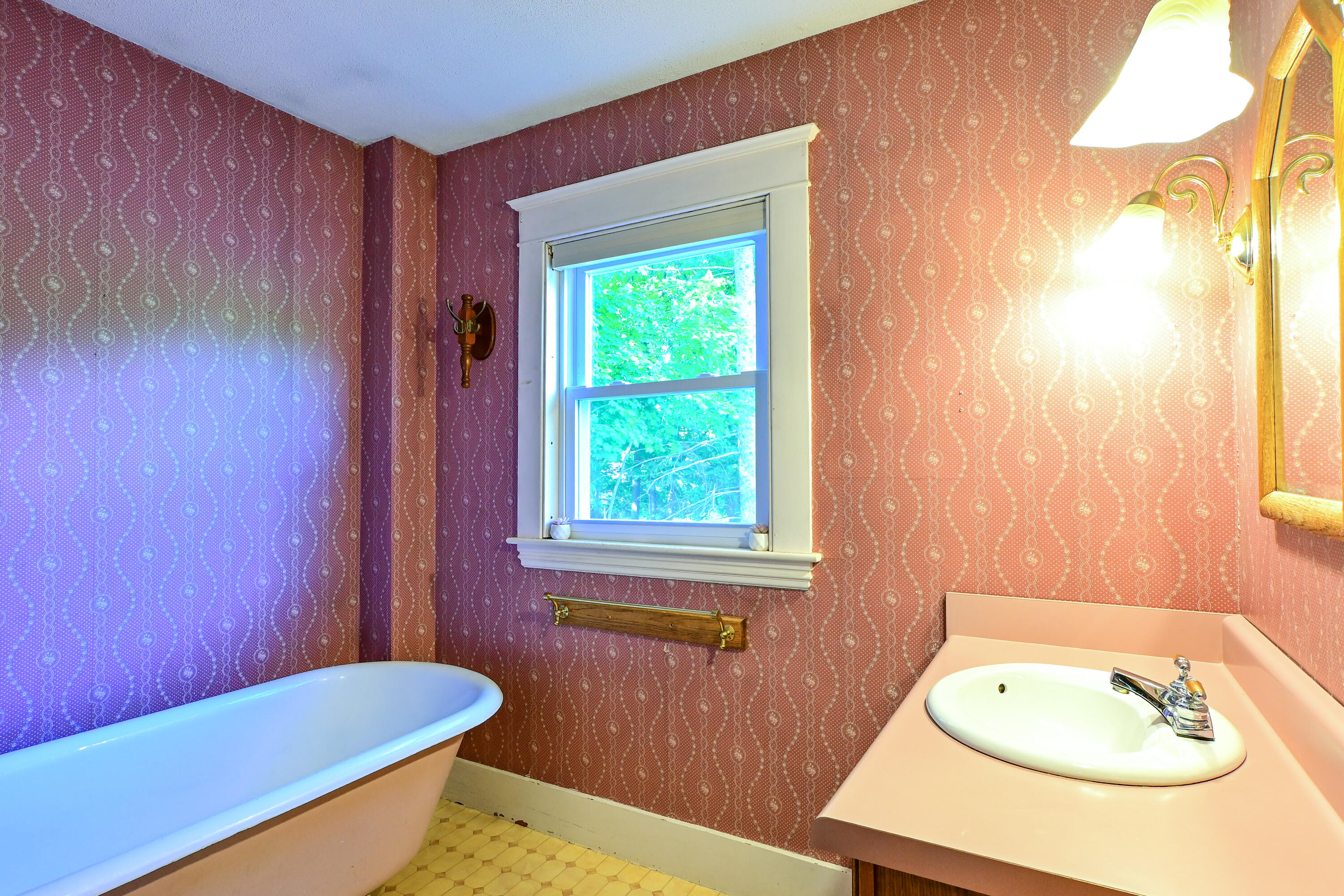 24 Western Avenue Auburn ME 04210