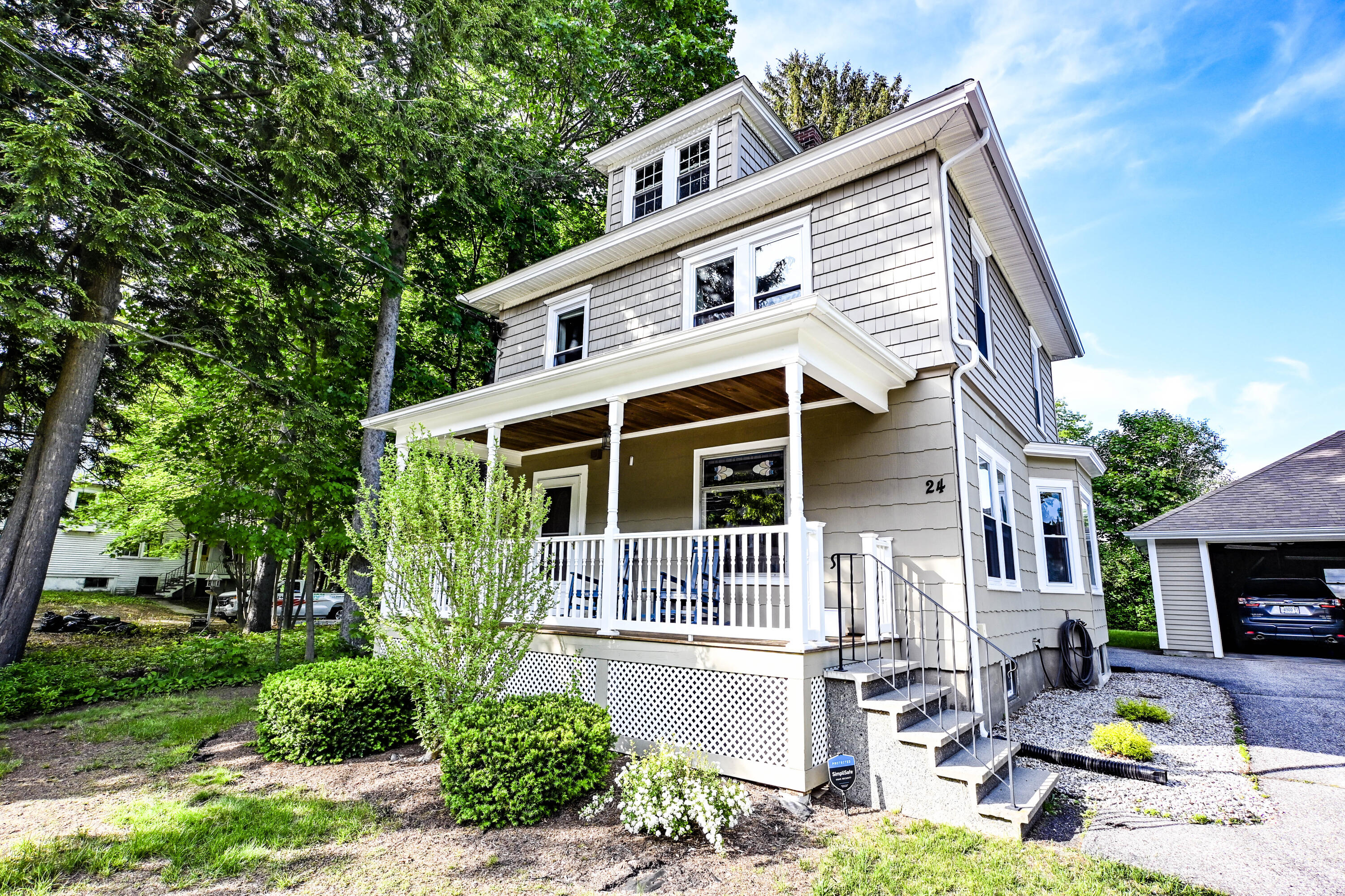 24 Western Avenue Auburn ME 04210