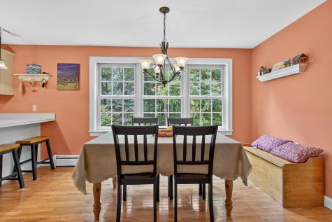 12 Presidential View Raymond ME 04071