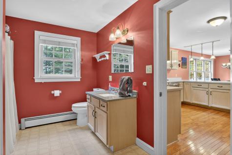 12 Presidential View Raymond ME 04071