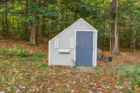 12 Presidential View Raymond ME 04071