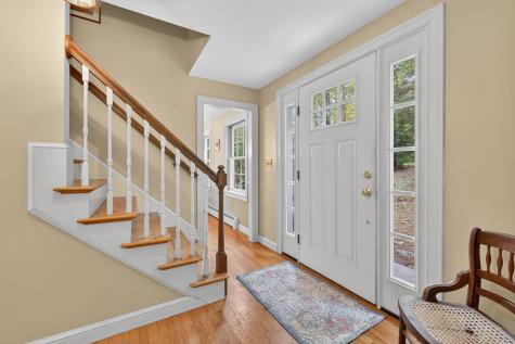 12 Presidential View Raymond ME 04071