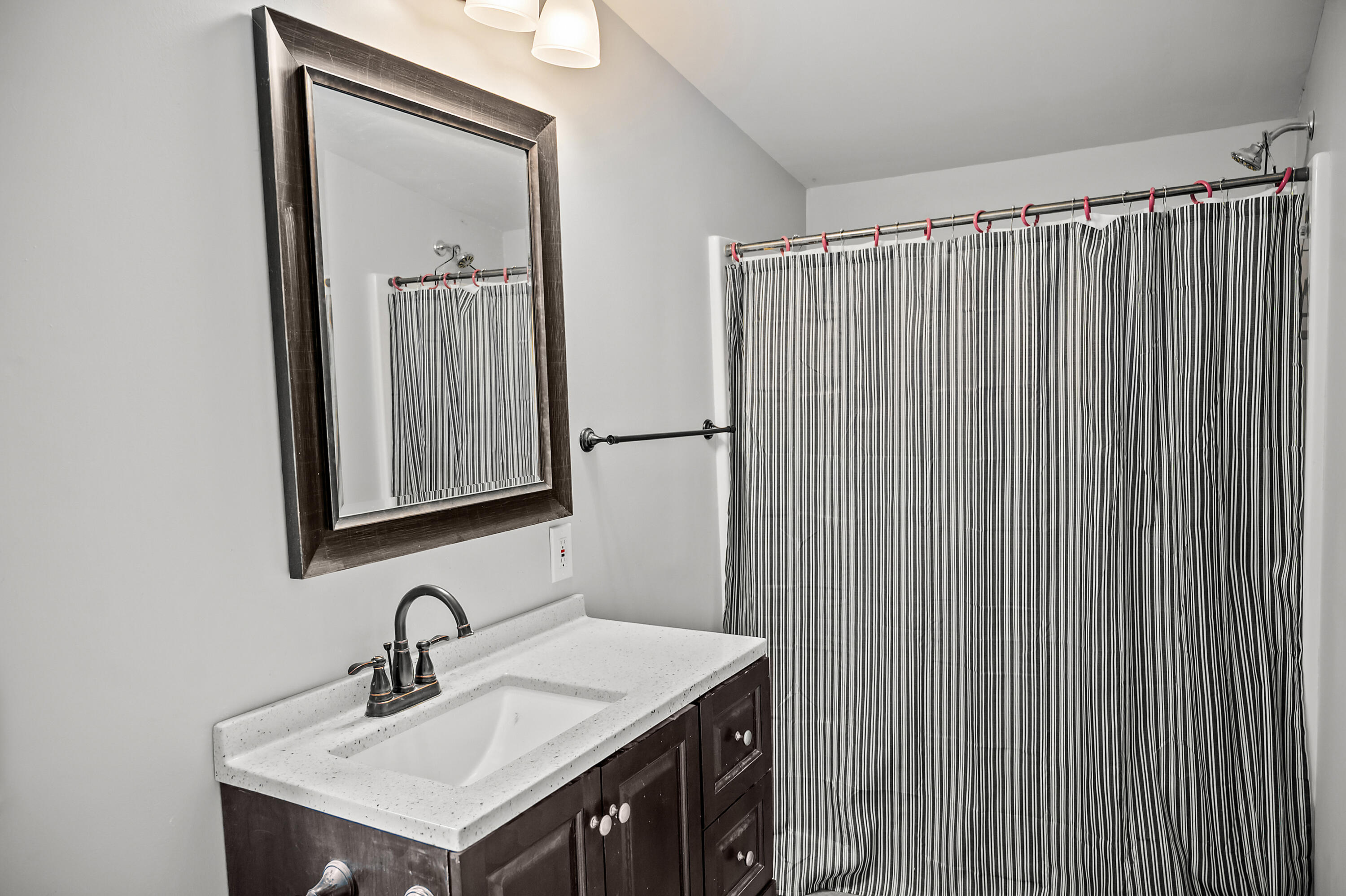 618 Chadbourne Road NW Standish ME 04084