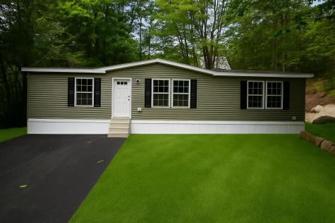 33 Lois Lane Naples ME 04055