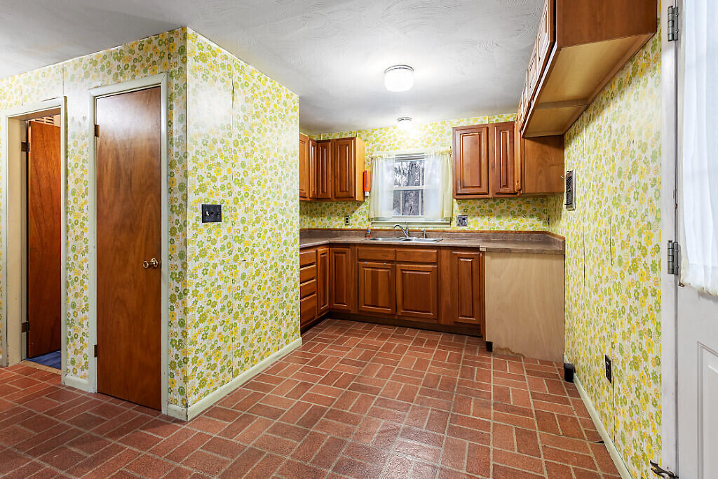 5 Mayfair Street Augusta ME 04330