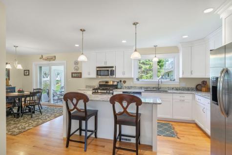10 Lexington Drive Kennebunk ME 04043