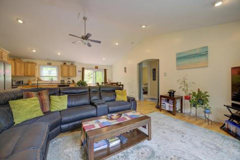 109 Highland Ridge Hollis ME 04042