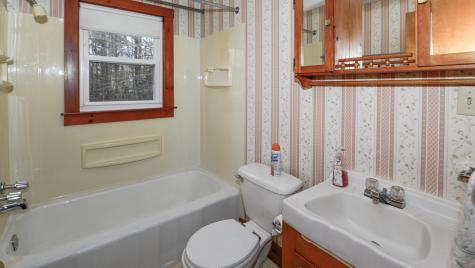 1 Caton Road Raymond ME 04071