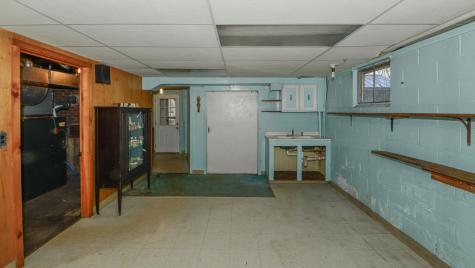 1 Caton Road Raymond ME 04071