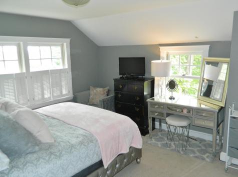 53 Pleasant Hill Road Falmouth ME 04105
