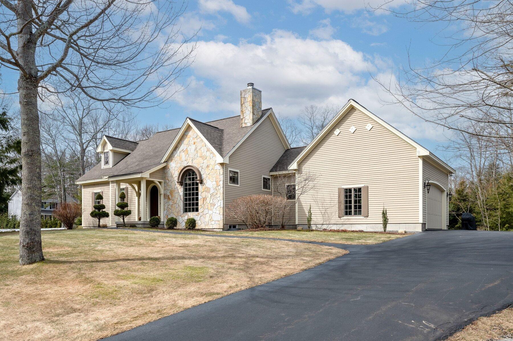 10 Driftwood Trail Wells ME 04090