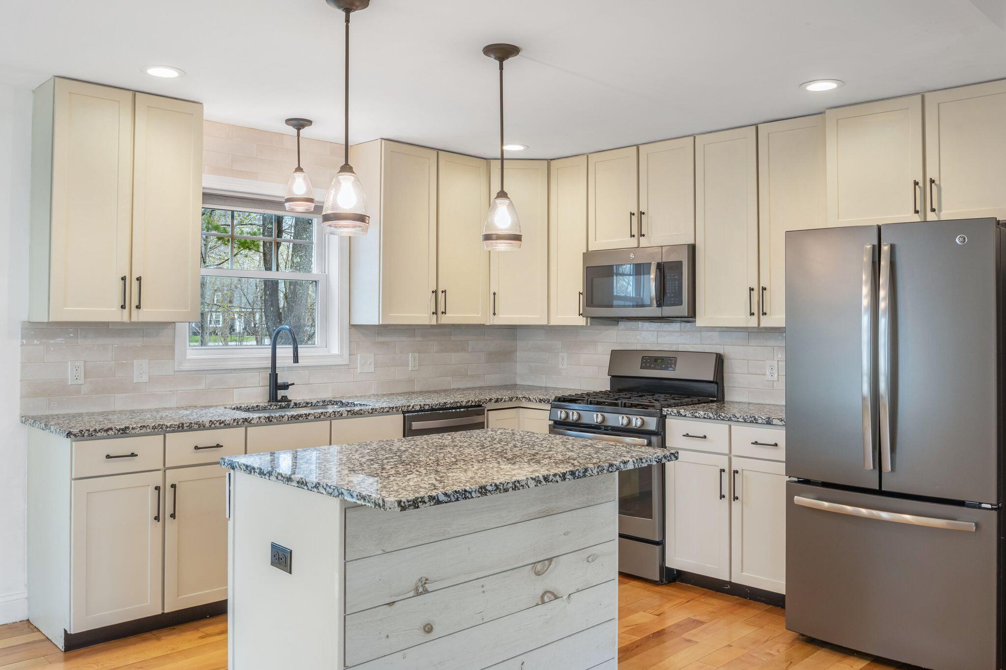 74 Arlington Avenue Westbrook ME 04092