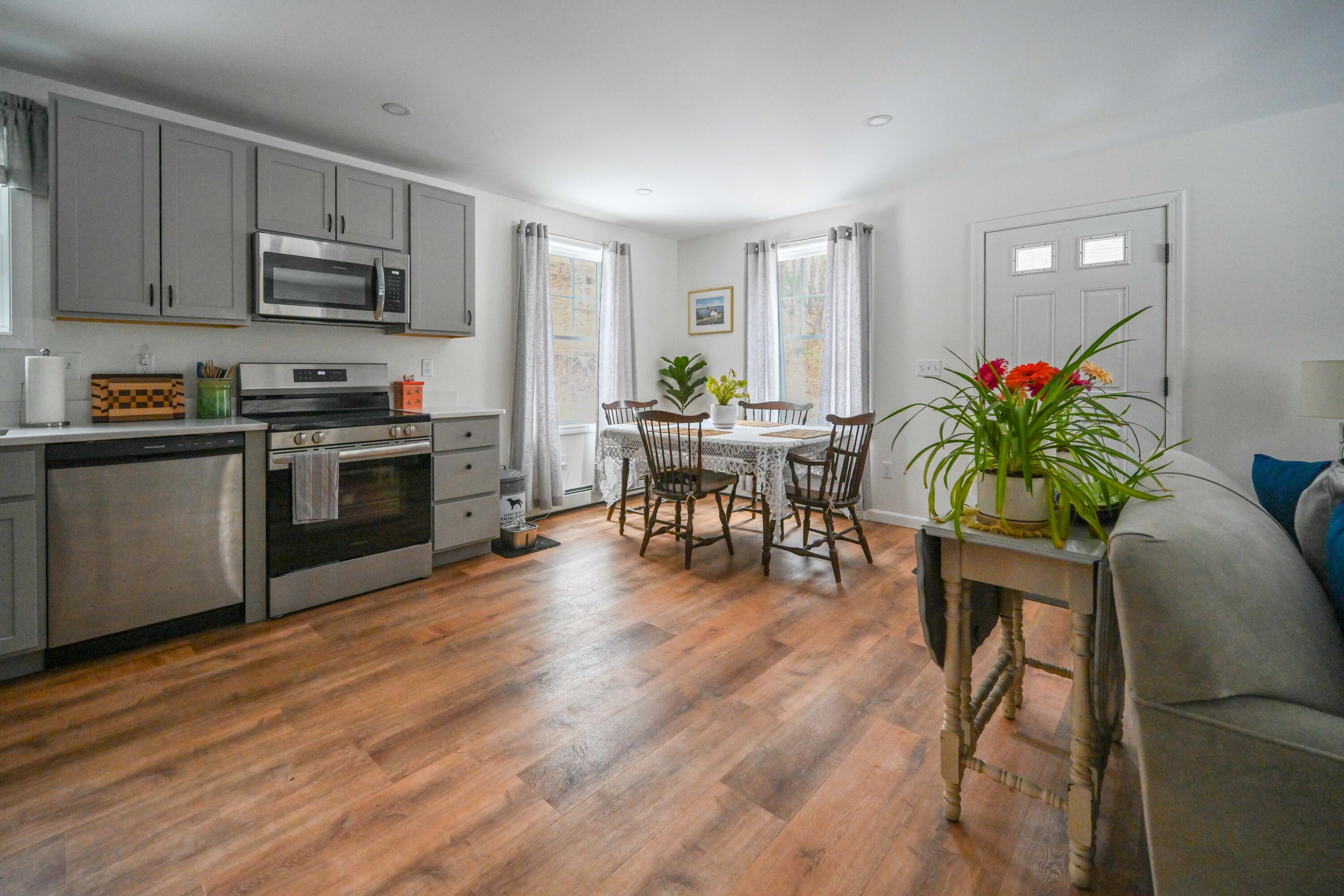 84 Harbor View Road Limerick ME 04048