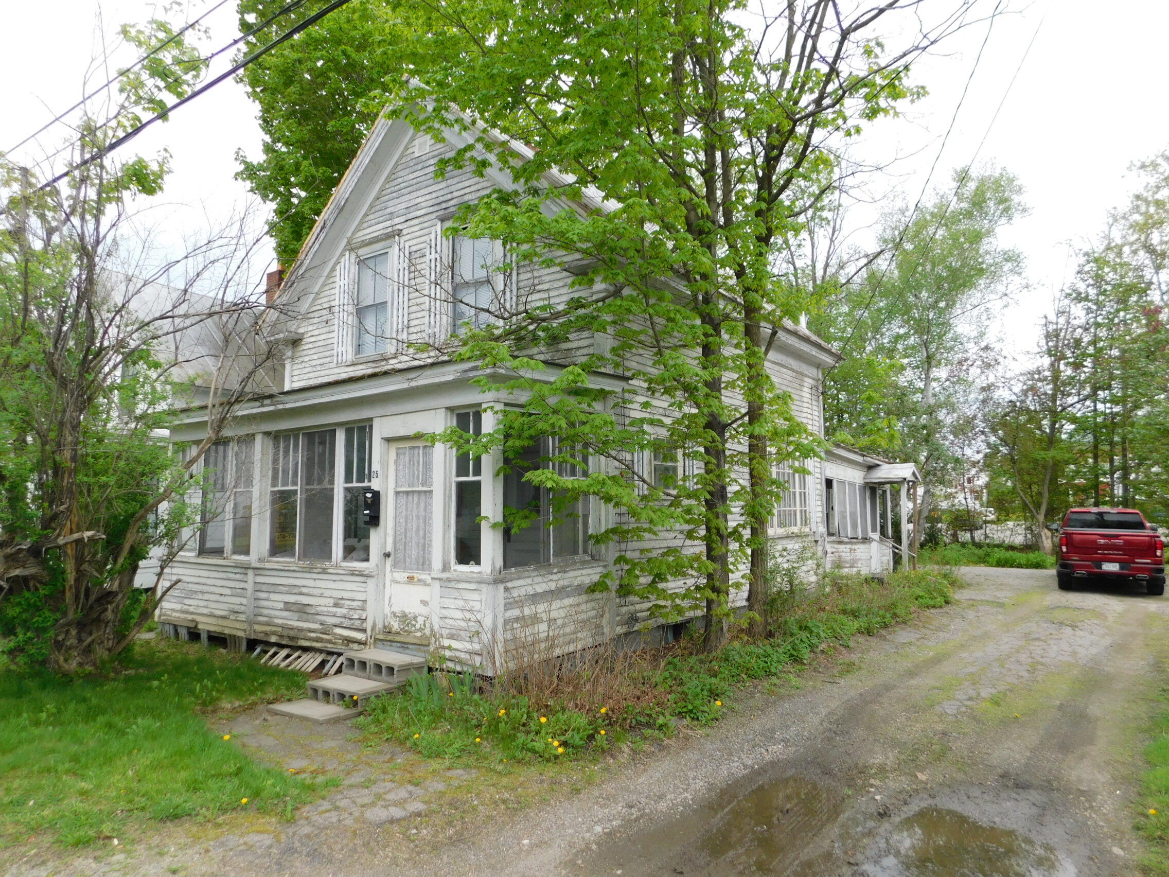 25 Leavitt Street Skowhegan ME 04976