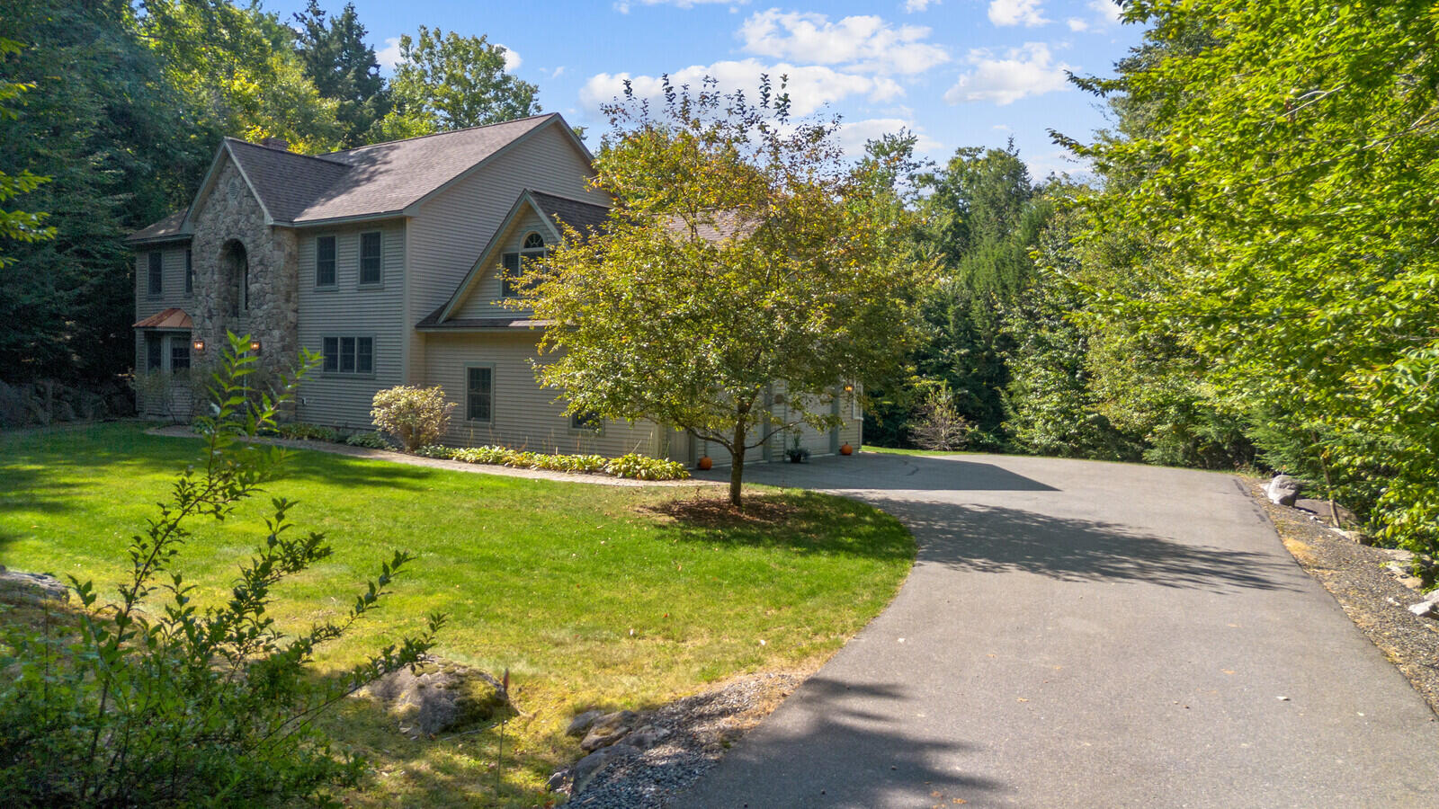 18 Wedgewood Drive Oakland ME 04963