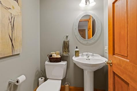 18 Wedgewood Drive Oakland ME 04963