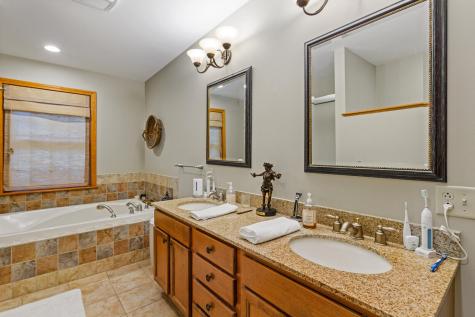 18 Wedgewood Drive Oakland ME 04963