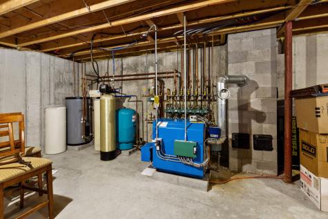 18 Wedgewood Drive Oakland ME 04963