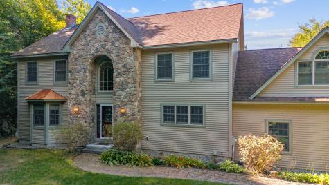 18 Wedgewood Drive Oakland ME 04963