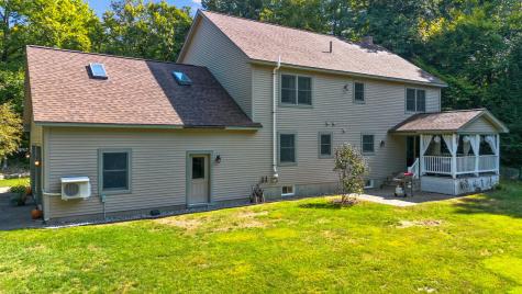 18 Wedgewood Drive Oakland ME 04963