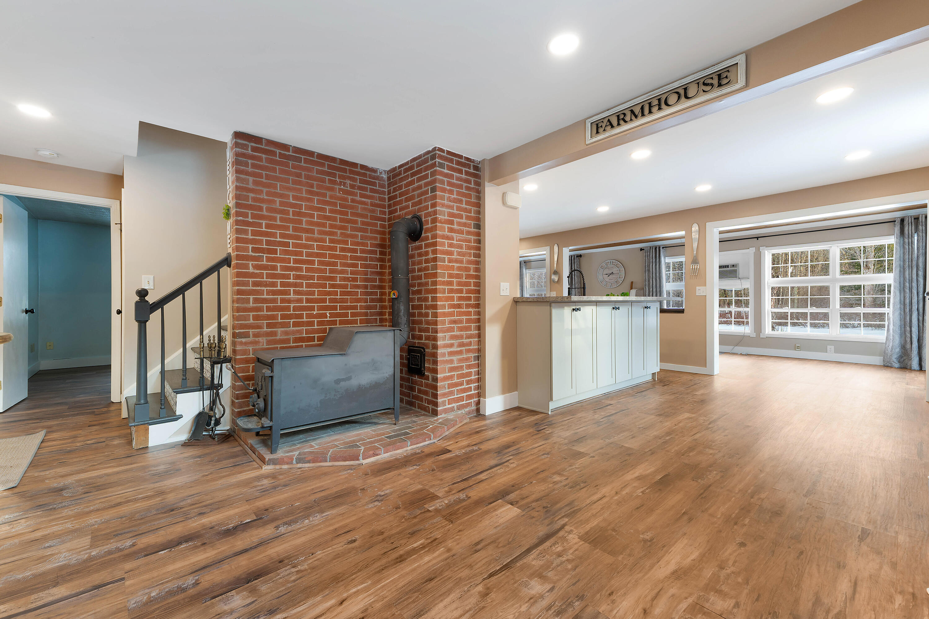 1295 Long Plains Road Buxton ME 04093