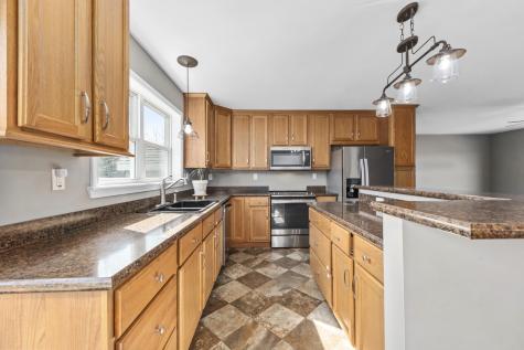 11 Meadow Lane Cushing ME 04563